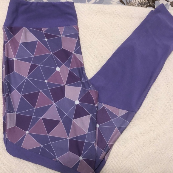 disney purple wall leggings